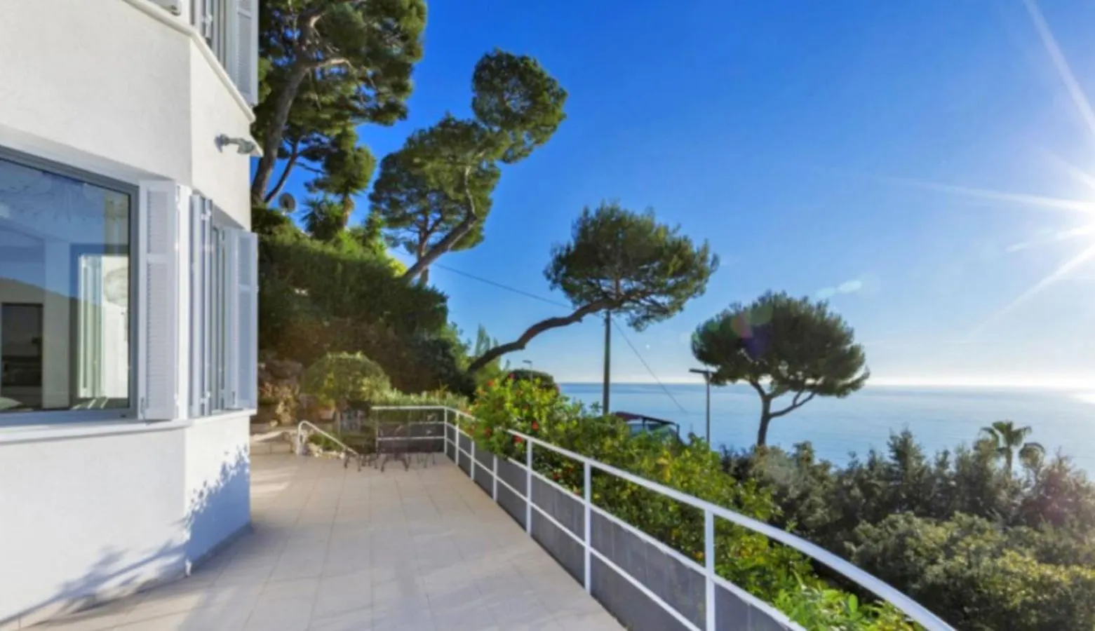 Coastal Home With Panoramic Sea Views Eze
